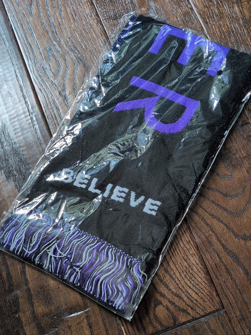 JUSTIN BIEBER I NEW Black & Purple BELIEVE  2012/13 Concert Tour VIP Knit Scarf